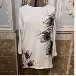 Astrologie. Sz L. Soft White Knit Stretch Pullover. Rhinestone Peacock. B122